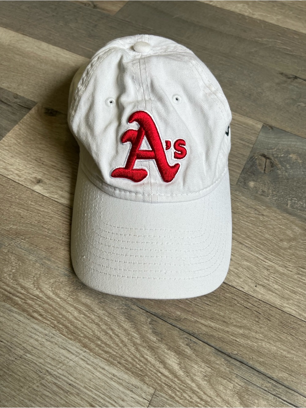 New Era 9TWENTY Oakland Athletics Hat Womens White Red As Casual Classic Cap MLB